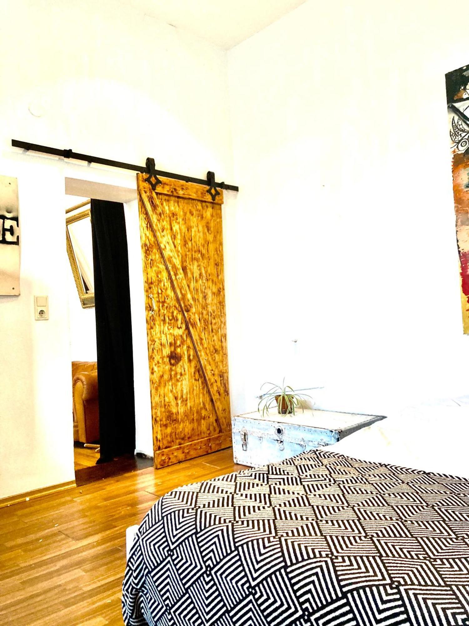Boutique Altbau Apartment Berlino Esterno foto